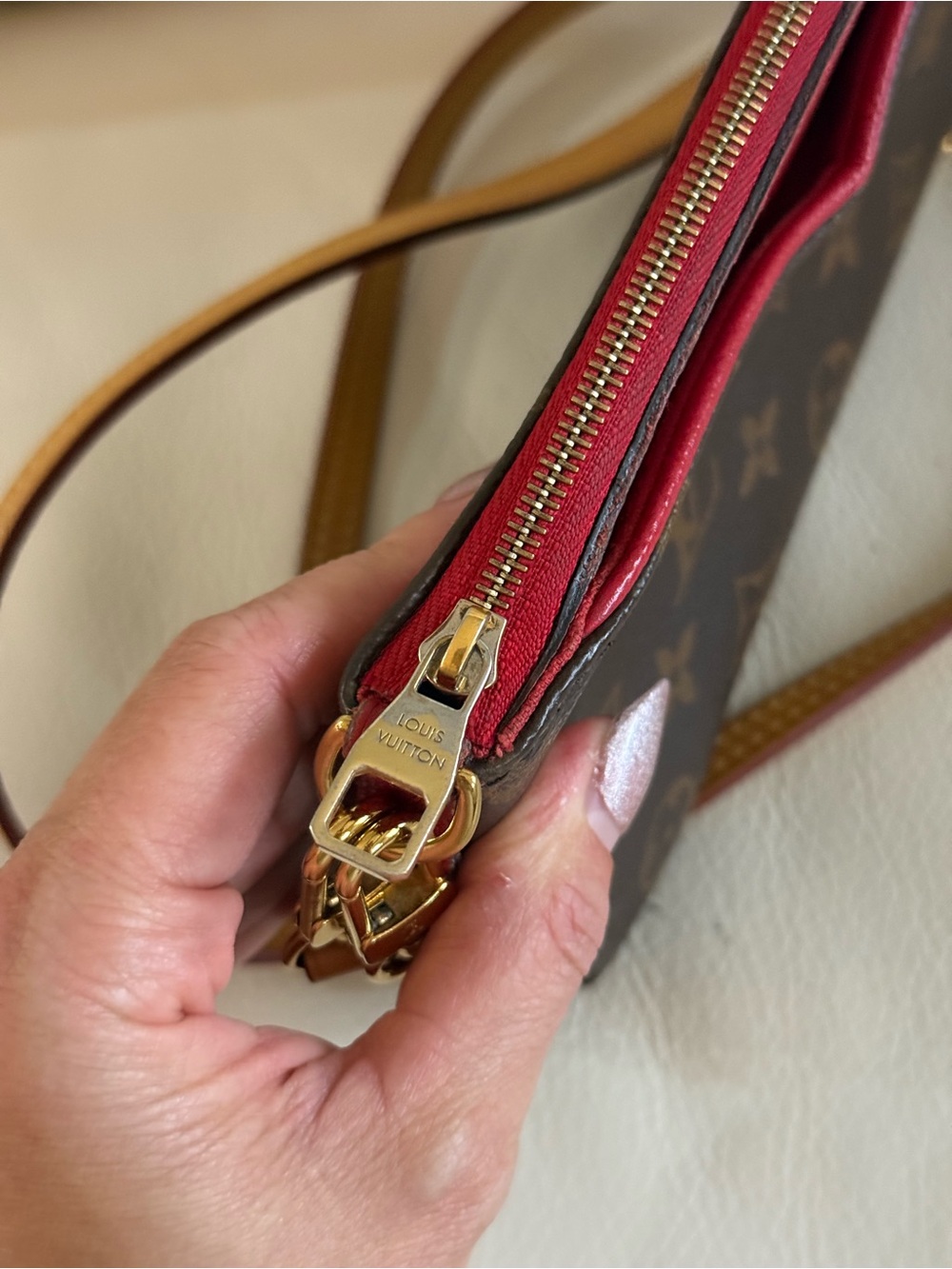 Louis Vuitton Monogram Pallas Pochette Accessoires with Red Trim - Picture 4 of 12